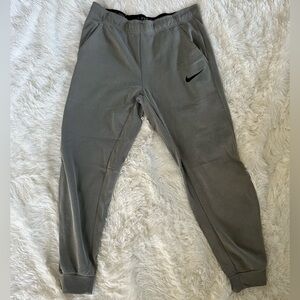 Men’s Nike Gray Jogger Sweatpants Size Medium
